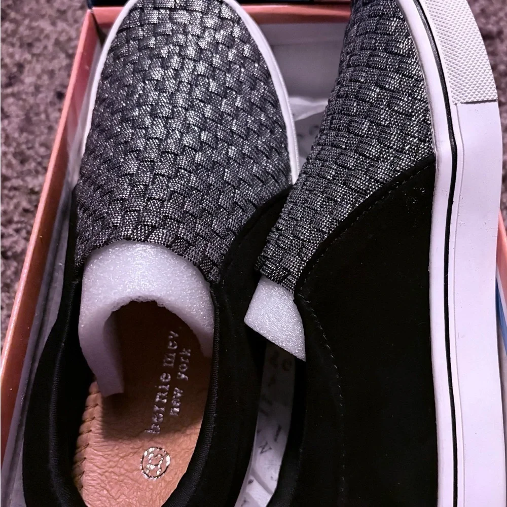 bernie mev. Kids Black and silver  Slip-On Sneakers